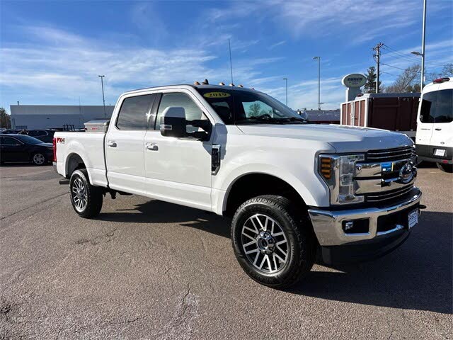 2019 Ford F-250 Super Duty Lariat Crew Cab 4WD