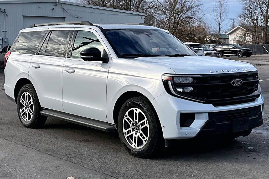2025 Ford Expedition Active 4WD