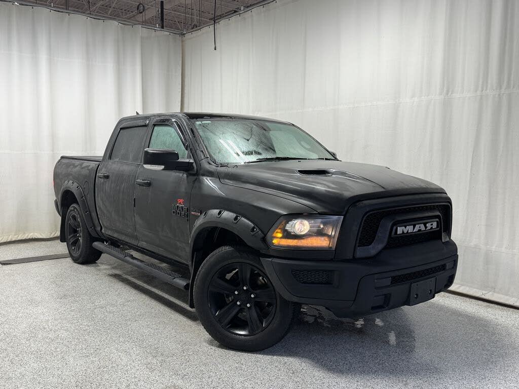 RAM 1500 Classic Warlock Crew Cab 4WD 2021