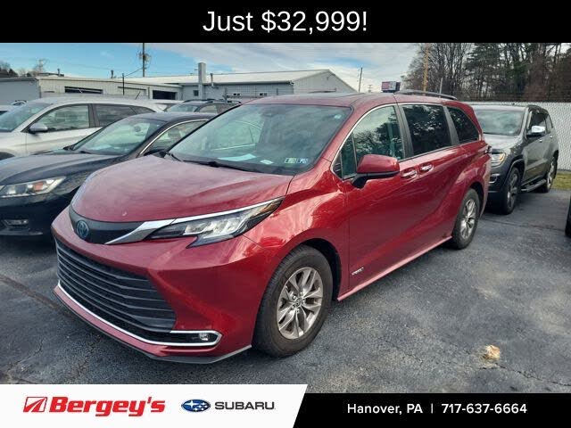 2021 Toyota Sienna XLE 7-Passenger FWD