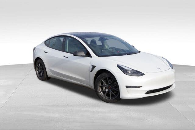 2023 Tesla Model 3 RWD