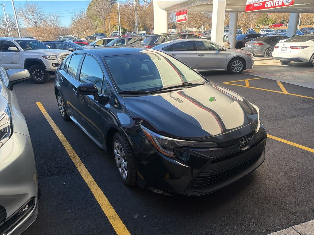 2024 Toyota Corolla LE FWD