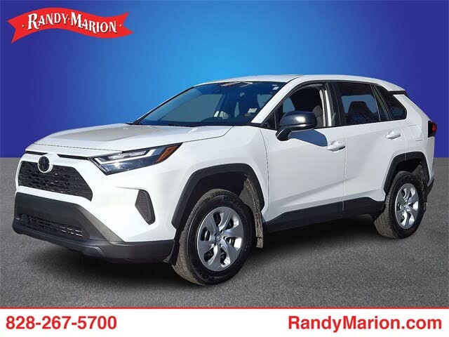 2025 Toyota RAV4 LE FWD