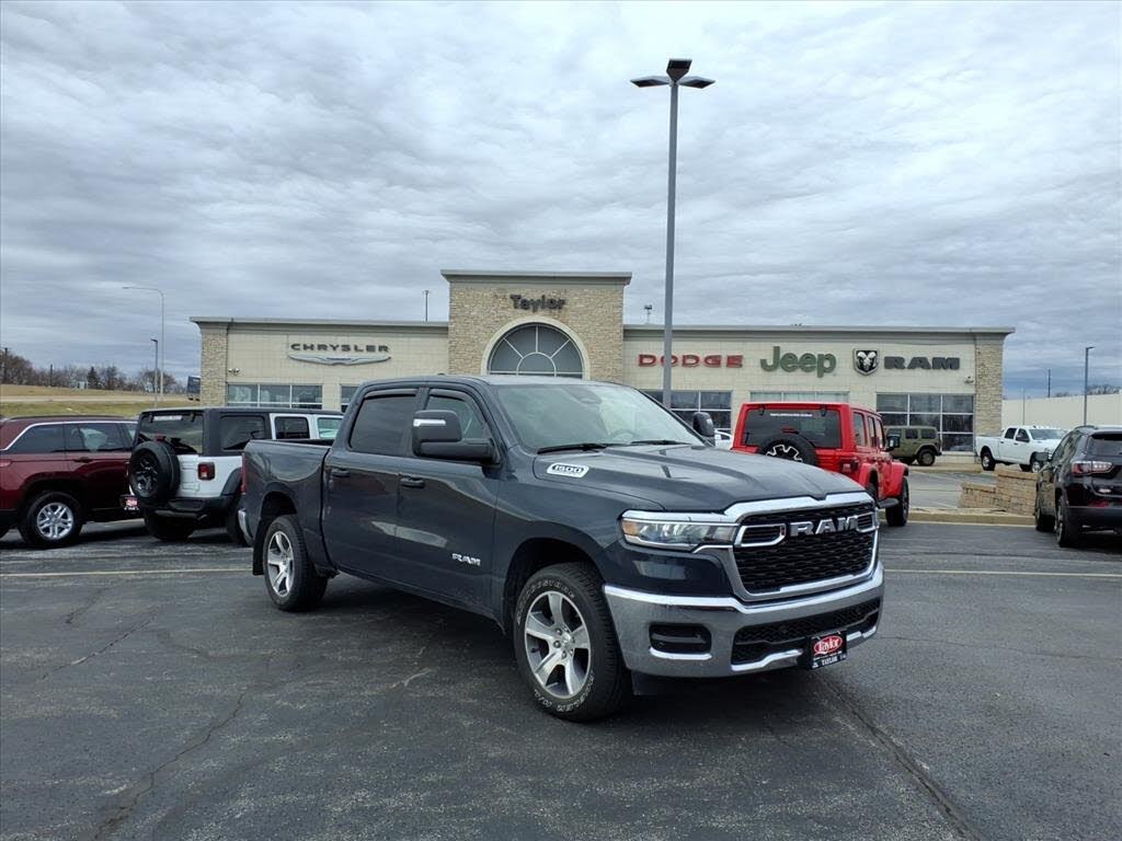 2026 RAM 1500 Tradesman Crew Cab 4WD