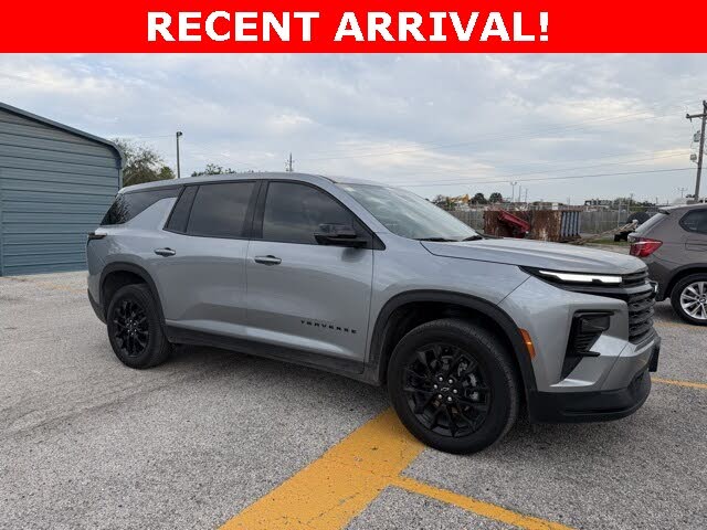 2024 Chevrolet Traverse LS FWD