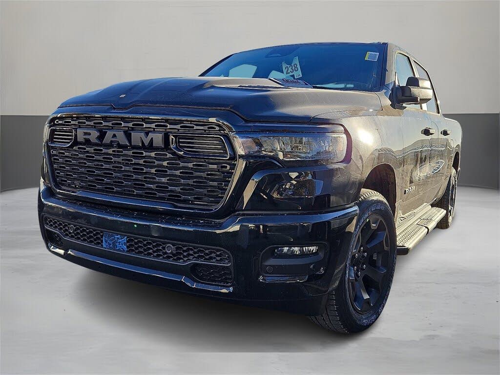 2026 RAM 1500 Express Crew Cab 4WD