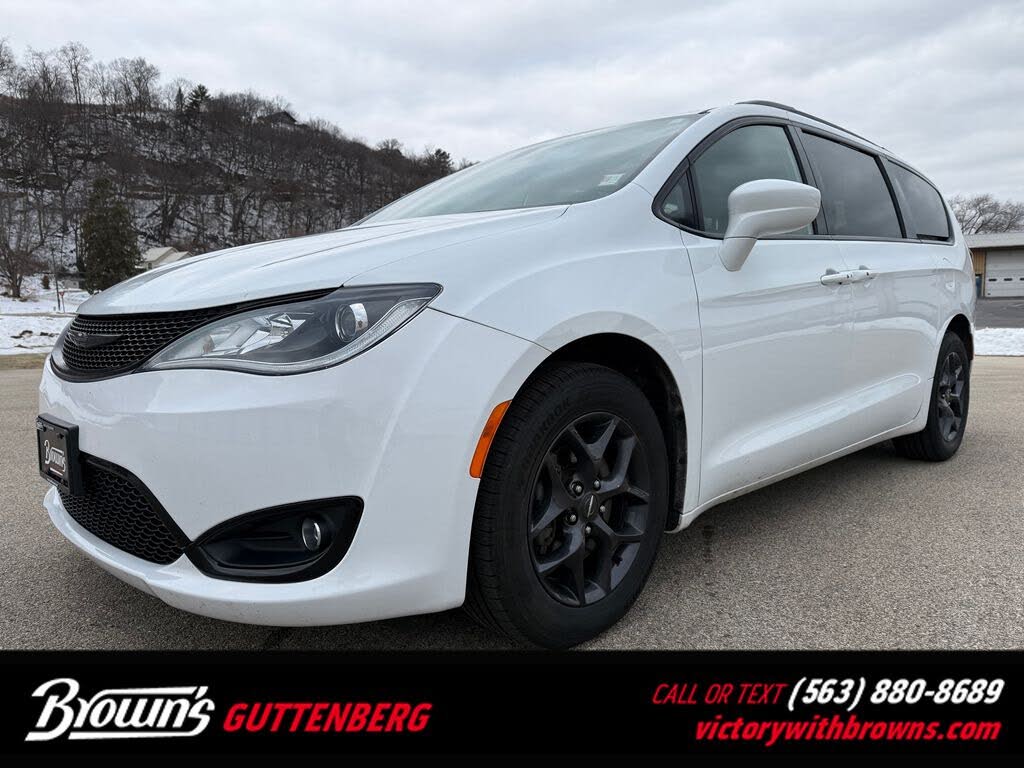 2020 Chrysler Pacifica Touring L Plus FWD