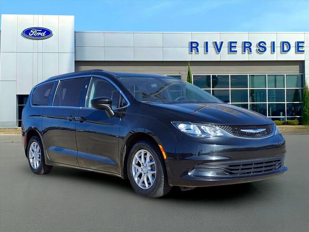 2020 Chrysler Voyager LXi FWD