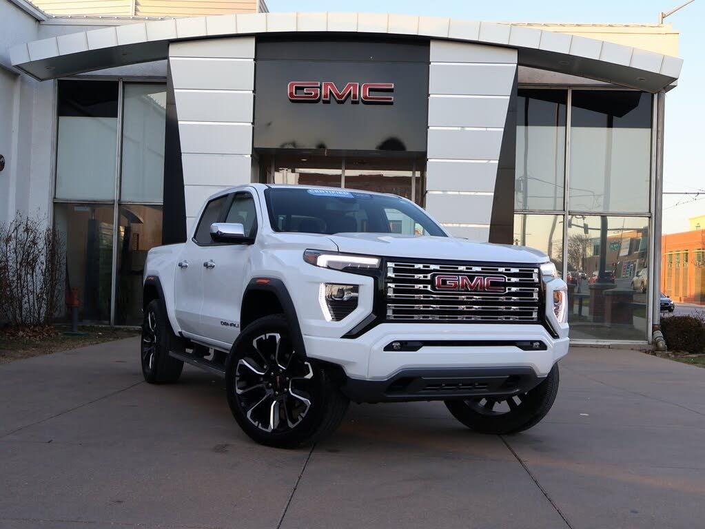 2023 GMC Canyon Denali Crew Cab 4WD