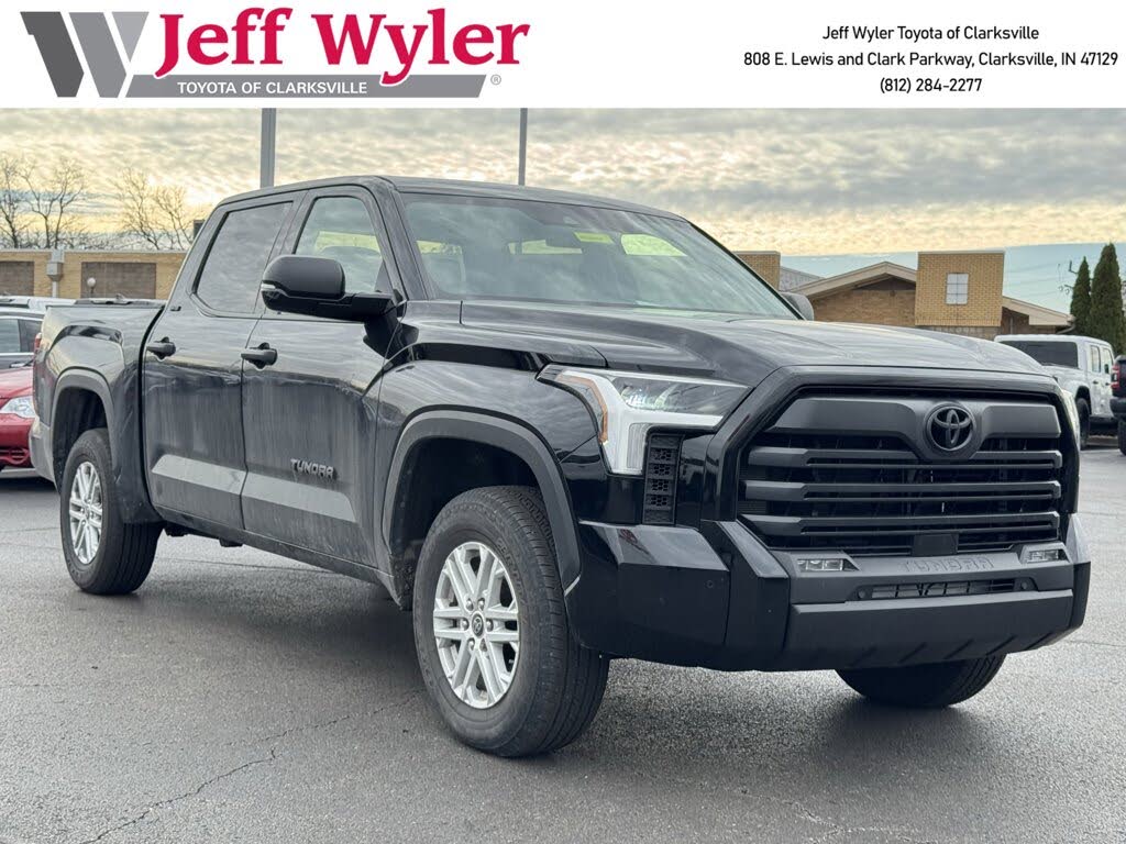 2023 Toyota Tundra SR5 CrewMax Cab 4WD