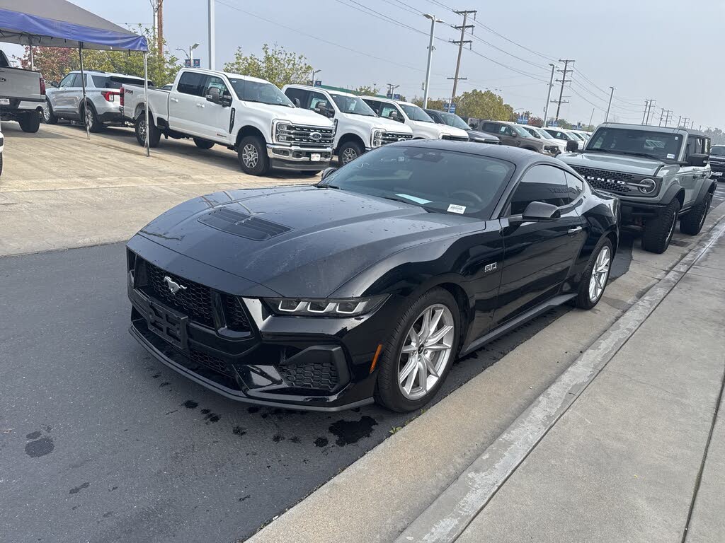 2025 Ford Mustang GT Premium Fastback RWD
