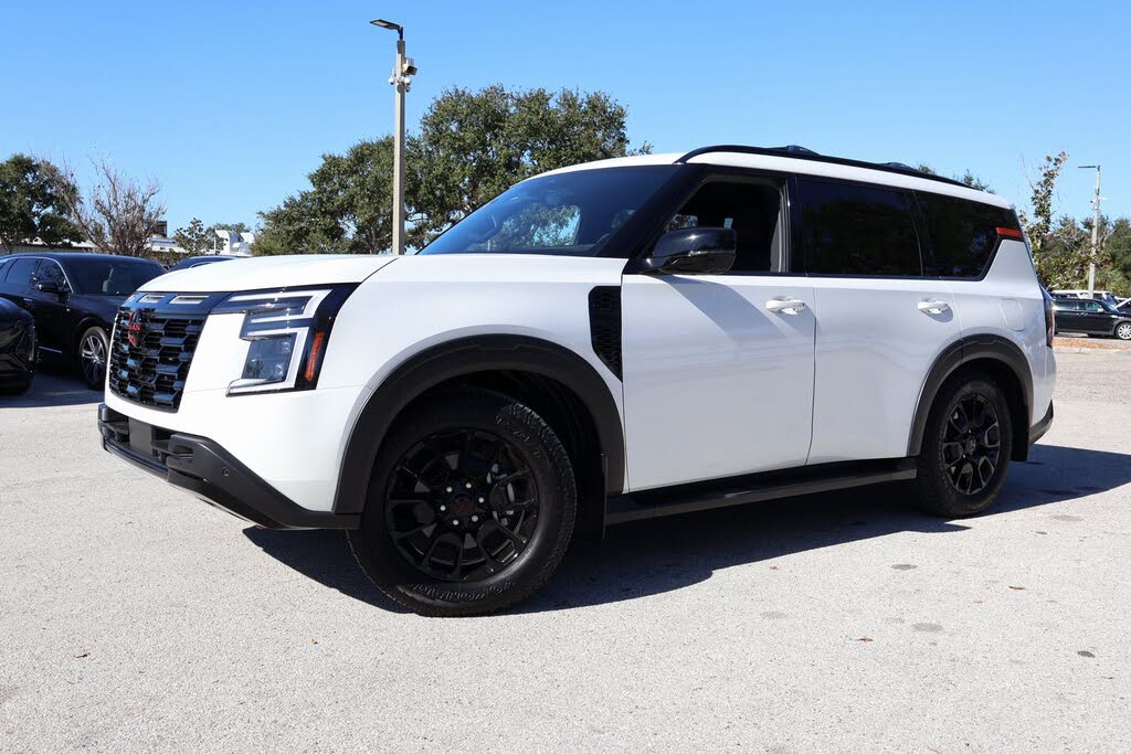 2025 Nissan Armada PRO-4X 4WD