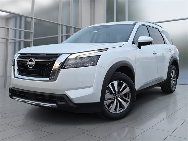 2025 Nissan Pathfinder SL 4WD