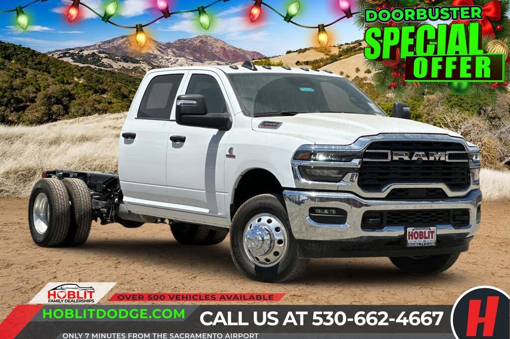 2025 RAM 3500 Chassis Tradesman Crew Cab LB DRW 4WD