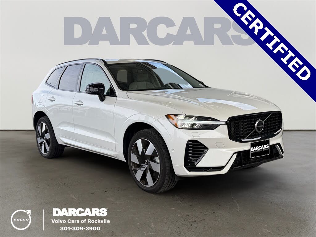 2025 Volvo XC60 Recharge T8 Plus Dark Theme eAWD