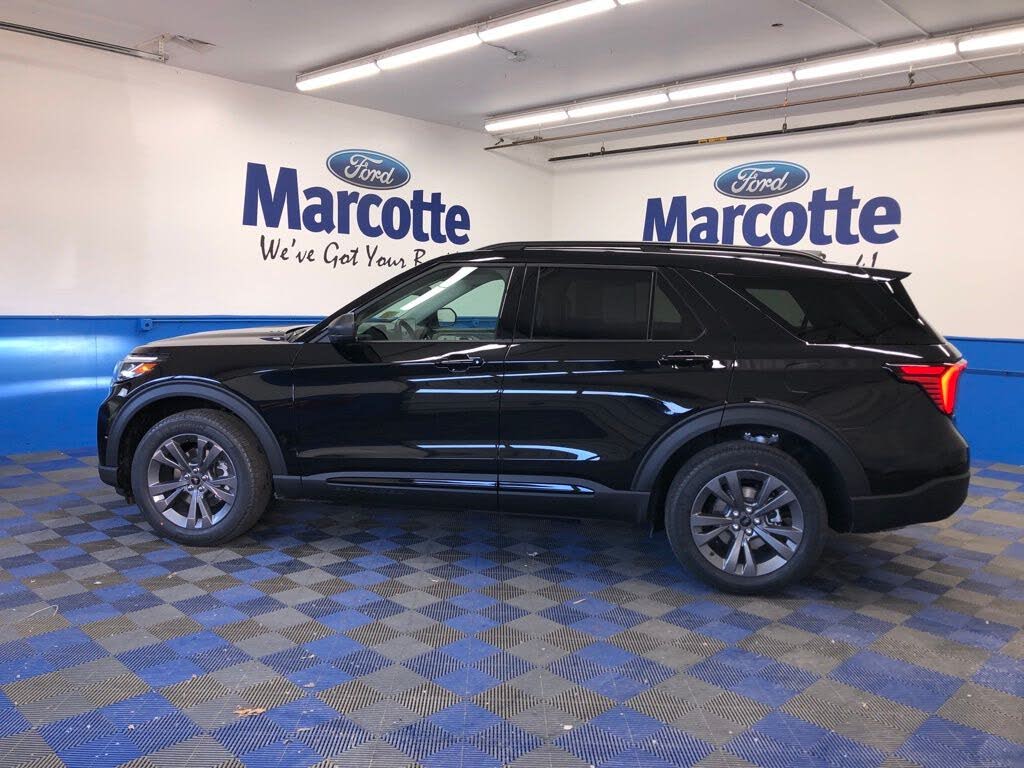 2026 Ford Explorer Active AWD