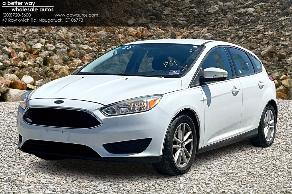 2017 Ford Focus SE Hatchback