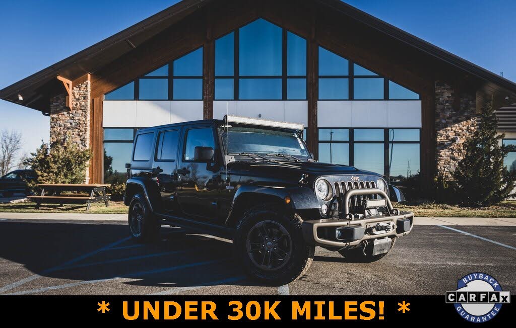 2017 Jeep Wrangler Unlimited Sahara 4WD