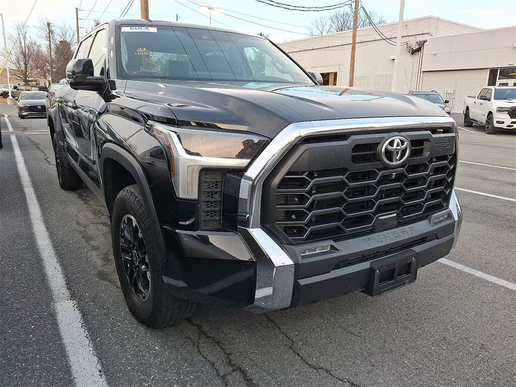 2022 Toyota Tundra SR5 CrewMax Cab 4WD