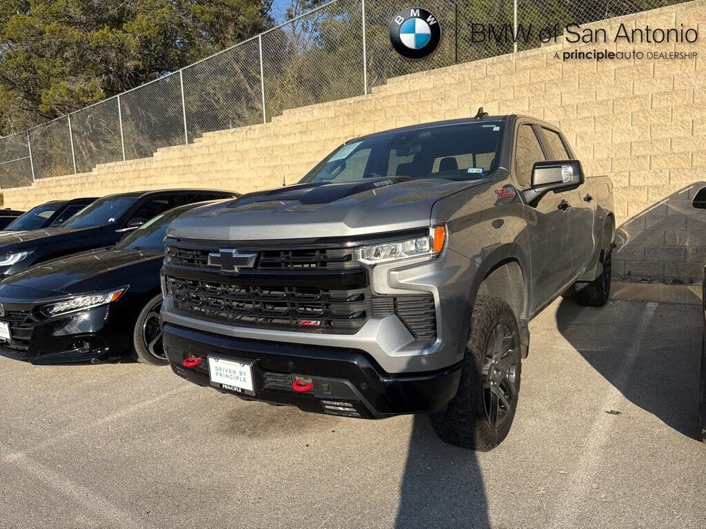 2024 Chevrolet Silverado 1500 LT Trail Boss Crew Cab 4WD