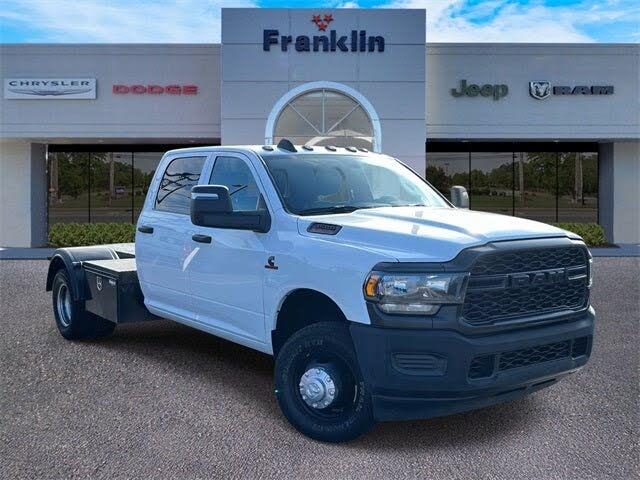 2024 RAM 3500 Chassis Tradesman Crew Cab LB DRW RWD