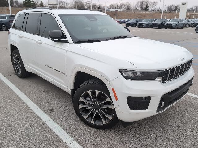 2025 Jeep Grand Cherokee Overland 4WD