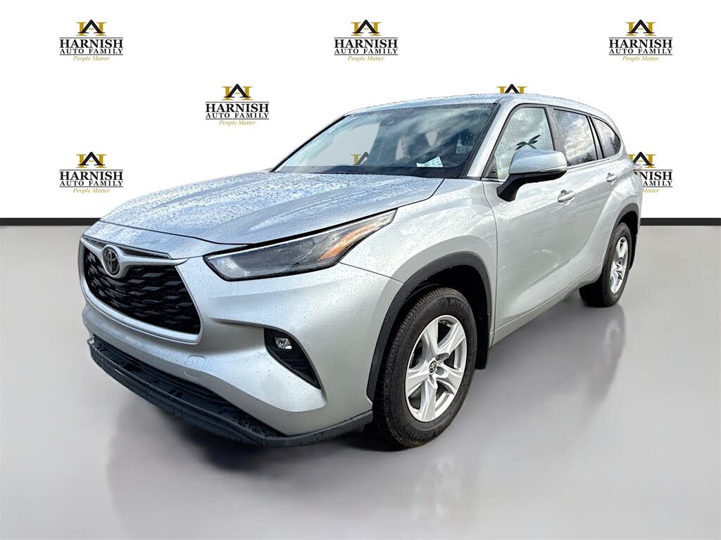 2025 Toyota Highlander LE AWD