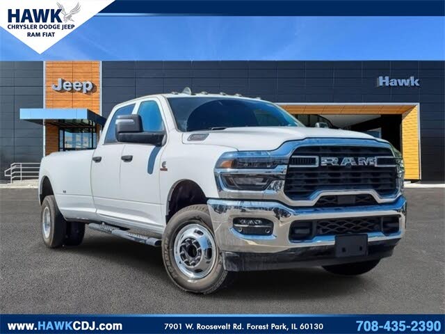 2026 RAM 3500 Tradesman Crew Cab LB DRW 4WD
