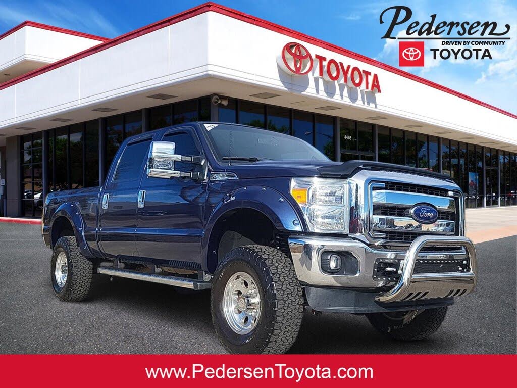 2013 Ford F-250 Super Duty Lariat Crew Cab 4WD