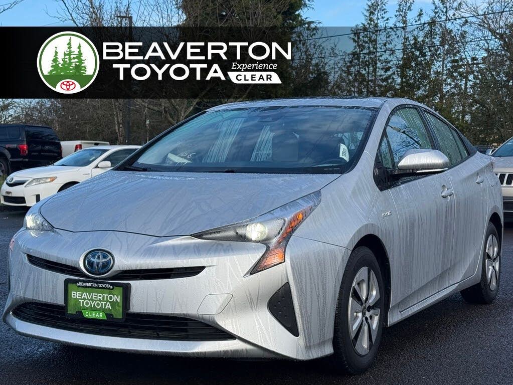 2016 Toyota Prius Three FWD