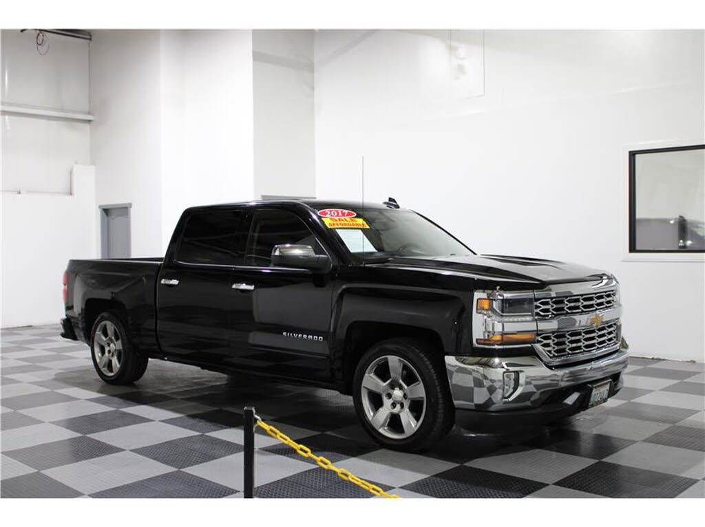 2017 Chevrolet Silverado 1500 LT Crew Cab RWD