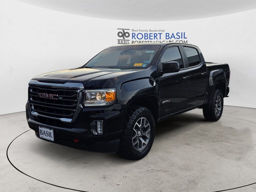 2022 GMC Canyon AT4 Crew Cab 4WD with Leather