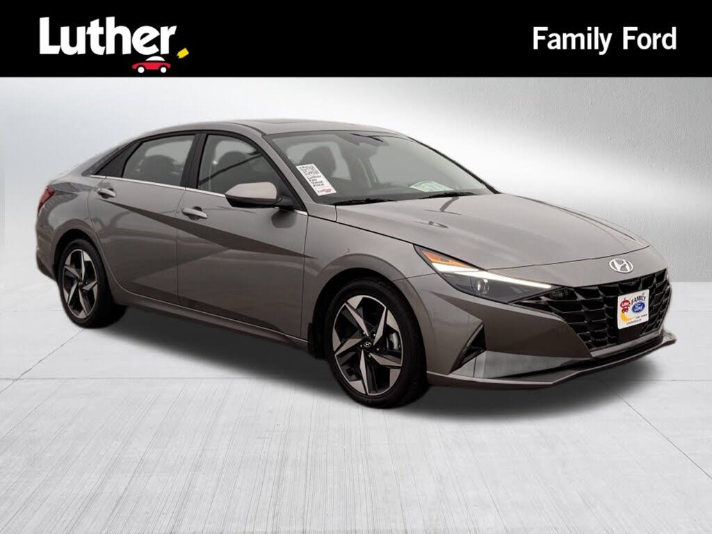 2022 Hyundai Elantra SEL FWD