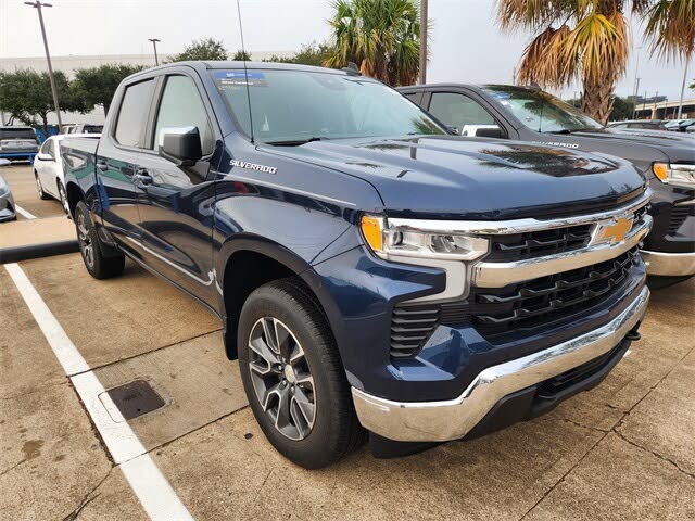 2023 Chevrolet Silverado 1500 LT Crew Cab 4WD