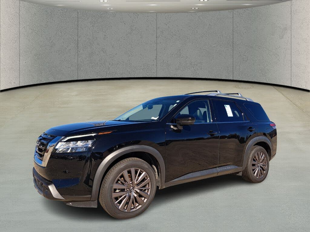 2023 Nissan Pathfinder SL FWD