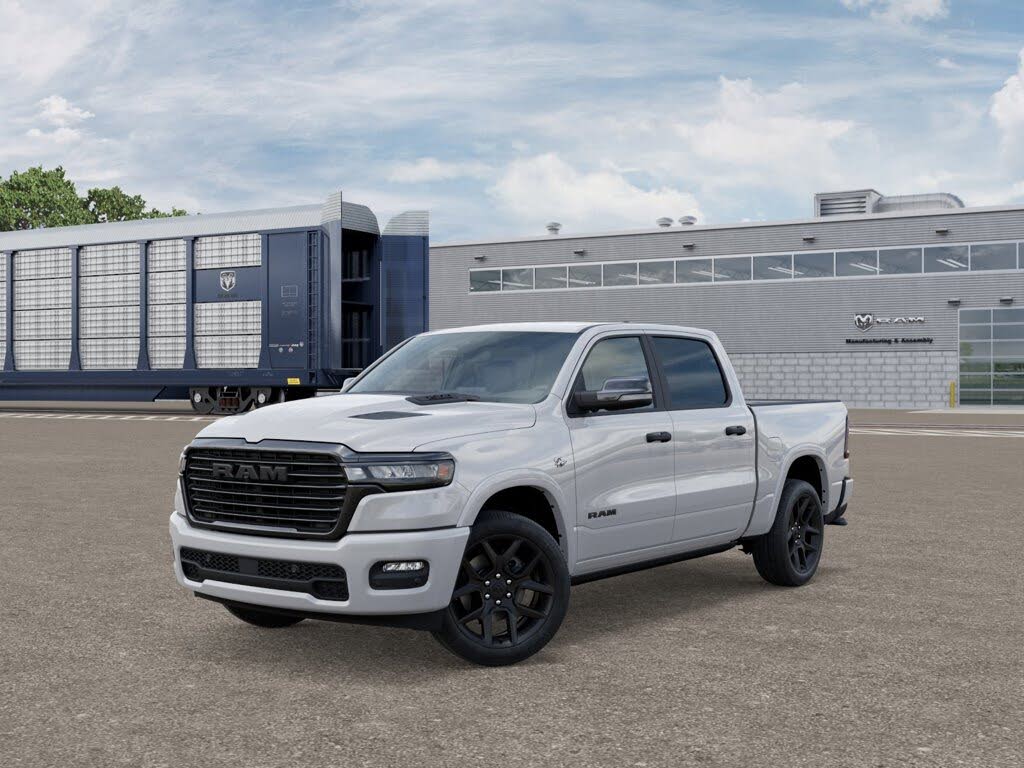 2026 RAM 1500 Laramie Crew Cab 4WD