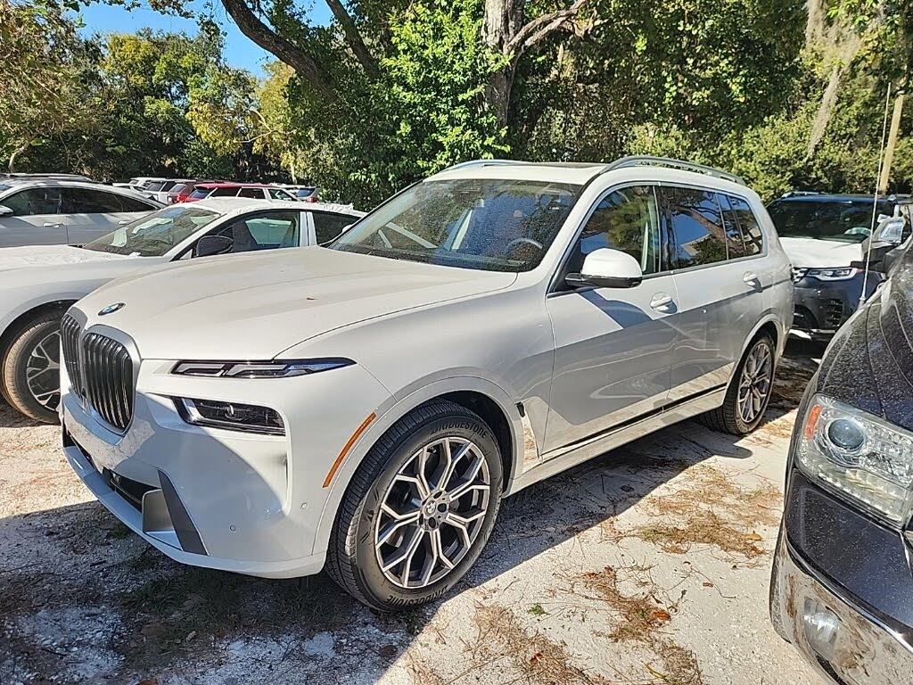2025 BMW X7 xDrive40i AWD