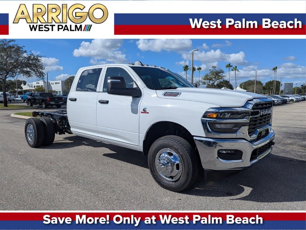 2026 RAM 3500 Chassis Tradesman Crew Cab LB DRW 4WD
