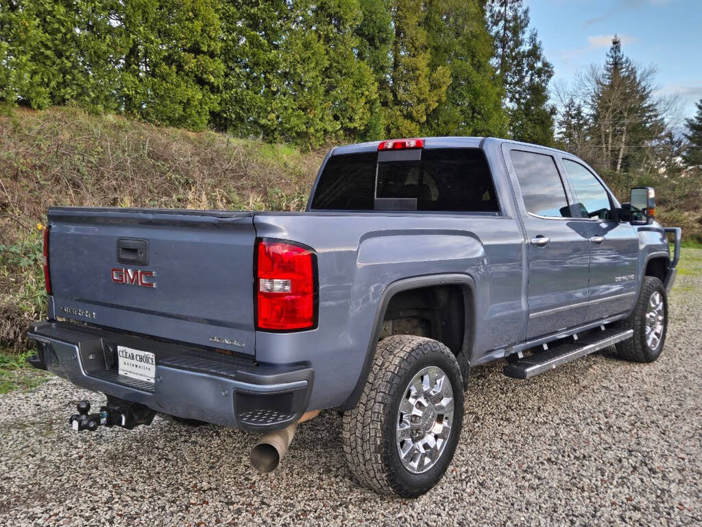 2016 GMC Sierra 2500HD Denali Crew Cab SB 4WD