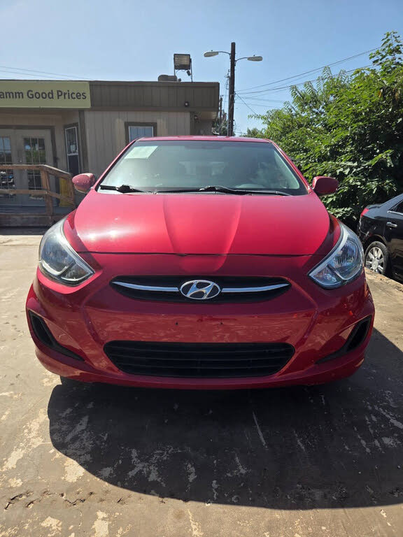 2017 Hyundai Accent SE 4-Door Hatchback FWD