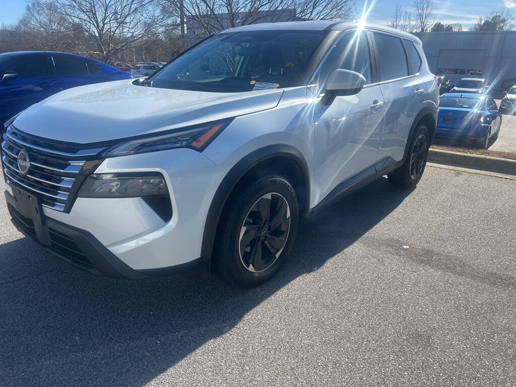 2024 Nissan Rogue SV FWD