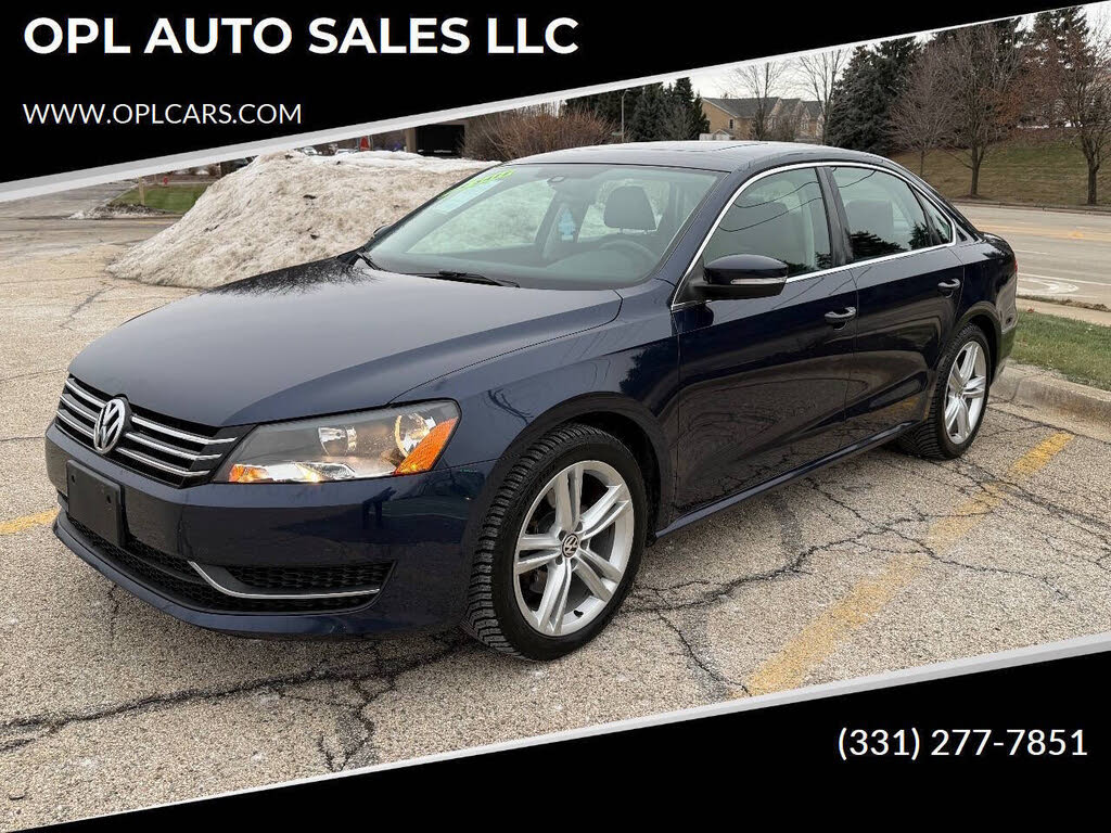 2014 Volkswagen Passat SE with Sunroof 1.8