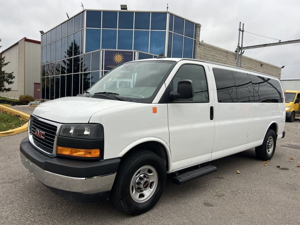 2022 GMC Savana LT 3500 Extended RWD