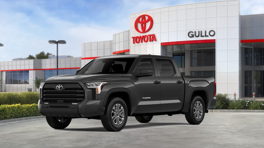 2026 Toyota Tundra SR5 CrewMax Cab 4WD