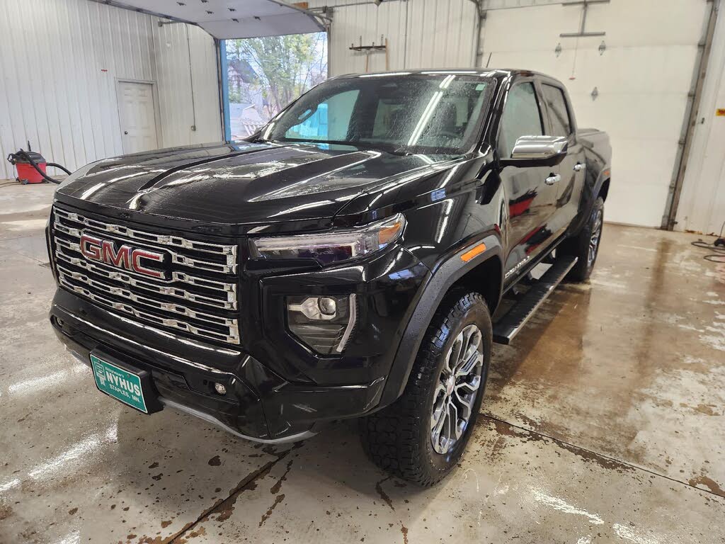 2023 GMC Canyon Denali Crew Cab 4WD