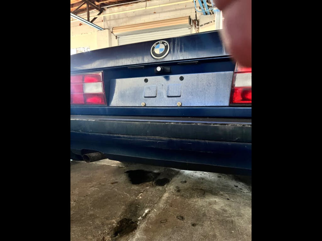 1991 BMW 3 Series 325i Convertible RWD