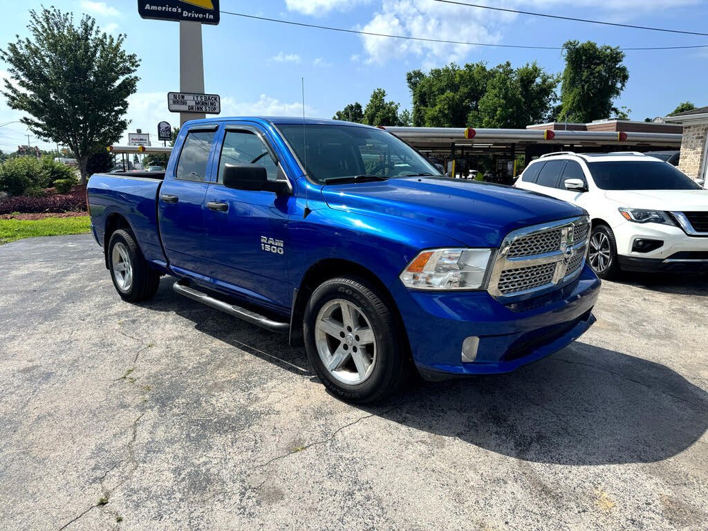 2017 RAM 1500 Express Quad Cab 4WD