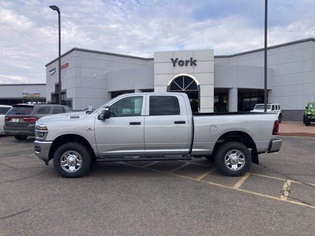 2025 RAM 2500 Tradesman Crew Cab 4WD