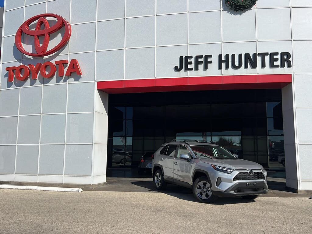 2025 Toyota RAV4 XLE FWD