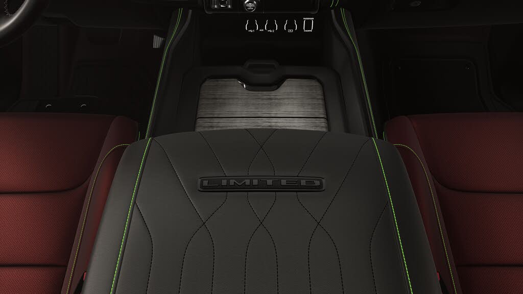 2026 RAM 1500 Limited Crew Cab 4WD